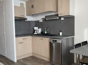 Appartement cosy 4 pers. avec balcon sud, proche commerces et remontées, L'Alpe d'Huez - FR-1-405-61 L-Alpe D-Huez